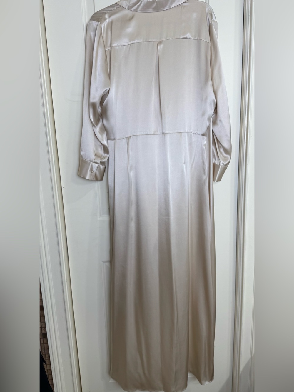 NWT L’AGENCE Kadi Champagne 100% Silk Wrap Maxi Dress Size 12 $725 - Picture 2 of 7